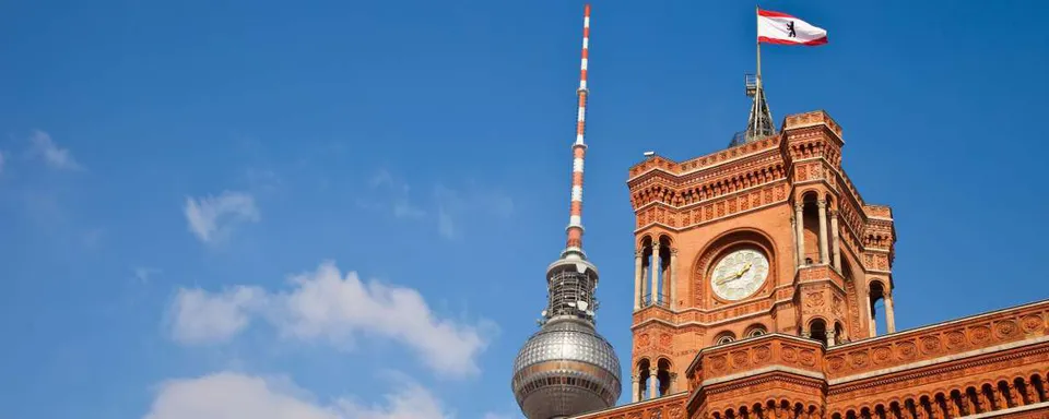 2610 Blog Header rotes rathaus berlin 1200x480 | FAST LTA