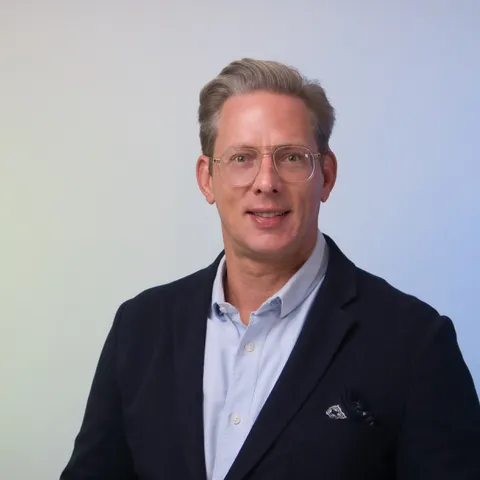 Jan Schoenfeld | Enterprise Account Executive | FAST LTA